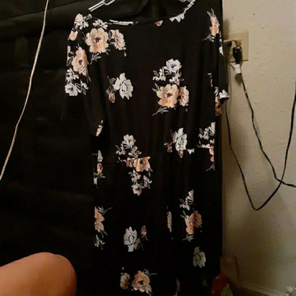 Floral romper - Picture 4 of 4
